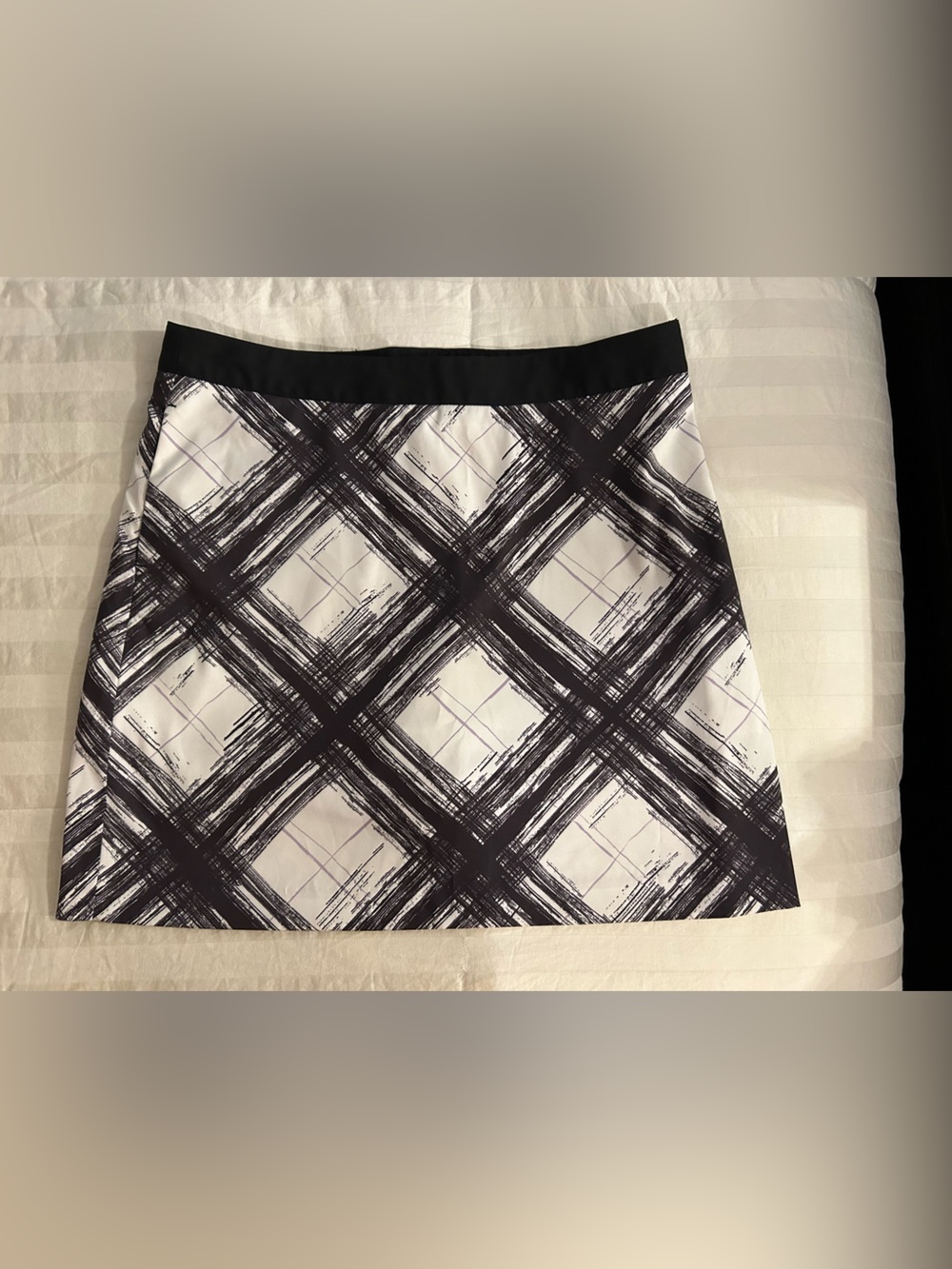 3 Golf Skirts Skorts Size 8 White & Black Tail Greg Norman Liz Golf - Picture 2 of 12